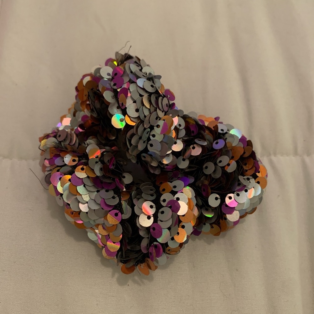 Free people scrunchie